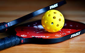 qué es el pickleball - jugadores practicando